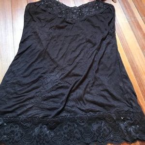 Final sale - like new Lace layering camisole